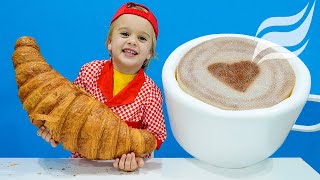 Los niños aprenden a preparar el desayuno para mamá y juegan en la cafetería infantil [upl. by Jasmine]