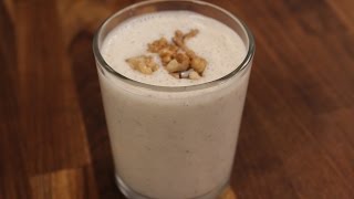 Banana Smoothie  Sanjeev Kapoor Khazana [upl. by Jojo]