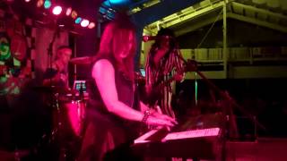 The Square Pegz at Frankenmuth 80s Fest 2015 [upl. by Thain]