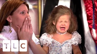 Threeyearold Kayla Has Huge OnStage Meltdown At Las Vegas Pageant  Toddlers amp Tiaras [upl. by Ocicnarf]