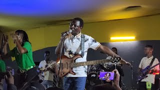 Alick Macheso Perfoming Greatest hit song Mundikumbuke Live Perfomance🎸🔥💥 [upl. by Jehu]