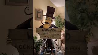 Snidely Whiplash Animatronic from Bullwinkle’s Restaurant [upl. by Derek299]