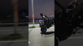 Rolling stoppie🔥viralshorts stunt hero rollingstoppie shares weeleonridervlog bikerlife 10m [upl. by Ognimod]