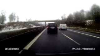 VW T4 25 TDI vs Mercedes Benz Viano 30 CDI [upl. by Ha]