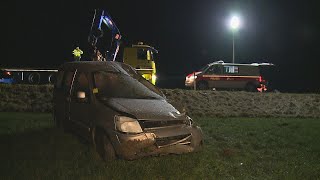 Aesch bei Neftenbach ZH Auto überschlägt sich [upl. by Osbourn]