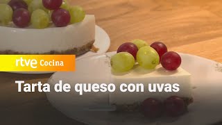 Receta de tarta de queso con uvas  Saber Vivir  RTVE Cocina [upl. by Marlin]