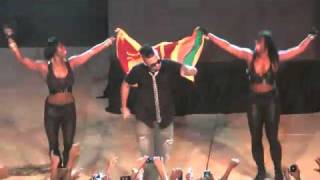 Sean Paul in Sri Lanka  Sri Lankan Flag Rocking to the Reggae beats [upl. by Wilfreda]