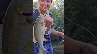 Pullin them briches up to pull them smallies in smallmouthbass riverfishing [upl. by Artemahs]