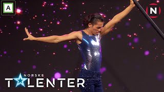 Jessbert gjør luftakrobatikk i en aerial pole  Semifinale  Norske talenter [upl. by Arabel]