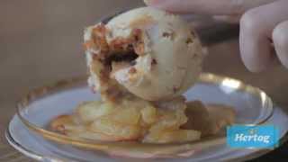 Vanilleijs met appelchips en compote  recept [upl. by Zeralda61]