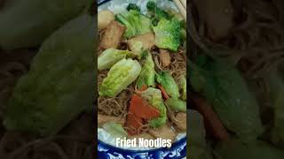 Lets Eat Fried Noodles 🍜🥰✨food foodievlog foodshorts shortsfeed shortvideo shorts [upl. by Storfer]