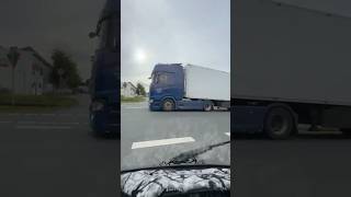 Keine Zeit für Autogramme 🤣🤘 lkw lkwfahrer autobahn ralfkleinpastransporte [upl. by Trixi]