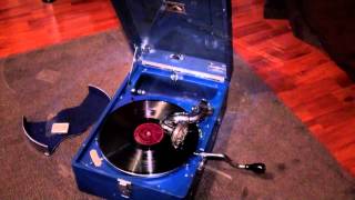 HMV Gramophone Model 102 [upl. by Henke865]