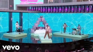 Glass Animals  Glass Animals – Heat Waves Live on The 2021 Billboard Music Awards [upl. by Ruenhs108]