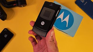 Motorola Razr V3 Unboxing in 2023 [upl. by Oludoet]