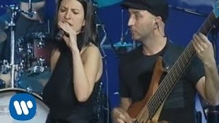 Laura Pausini  Ascolta il tuo cuore Live [upl. by Anglim]