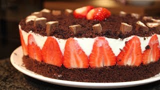 ErdbeerSchokoTorte mit JoghurtCreme  Chocolate Cake with Strawberries and Jogurt Filling [upl. by Riehl]