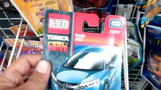 Honda Jazz Blue Hunting Tomica Cool Drive at Indomaret 25517 [upl. by Lundquist234]