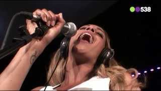 Glennis Grace  Ondanks Alles  Live bij Evers Staat Op [upl. by Weisbart]