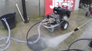 Briggs and Stratton electric start 14 hp petrol washer by jetmac [upl. by Diao]