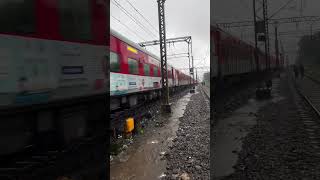 11302 Bengalore Mumbai Udyan Express Arrival At Lonavala Stationshorts railway [upl. by Oirtemed888]