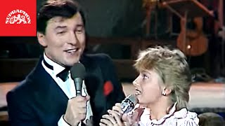 Karel Gott amp Darina Rolincová  Zvonky štěstí oficiální video [upl. by Notlrak329]