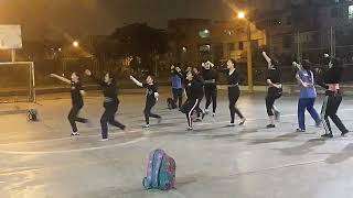 Preparando la coreografía de la Contradanza por el CC Kallpachay Perú 2019 [upl. by Ellednahc]