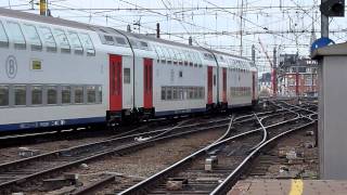 Locomotive série 27 de la SNCB poussant une rame de voitures M6 [upl. by Carleton]