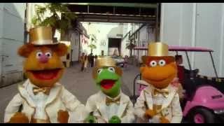 Muppets 2 Procurados e Amados  Clip  Sequência [upl. by Inaliak]