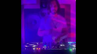 Real DJ’s use the cross fader and know how to scratch Even with house music dj crossfader [upl. by Karisa826]