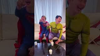 No intimides a la gente honrada policia funny angelito spiderman cosplay comedy [upl. by Neelyhtak]