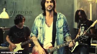 Melendi llora Lágrimas desordenadas [upl. by Elyn487]