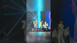 SHINee WORLD VI PERFECT ILLUMINATION  Sherlock live  240524 [upl. by Iron]