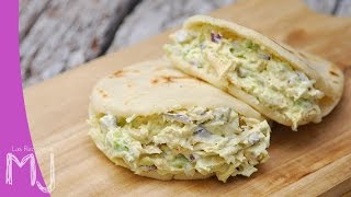 AREPAS REINA PEPIADA  Receta venezolana [upl. by Benge]