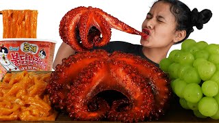 직접만든 불닭 대왕문어 로제 납작당면 ZOANA Mukbang 먹방 Giant Octopus Eatingshow [upl. by Nepil]