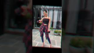 suit mein bhi achi lagti hai jeans mein bhi acchi lagti hai  Shivangi Joshi  viralvideos shots [upl. by Nomi382]