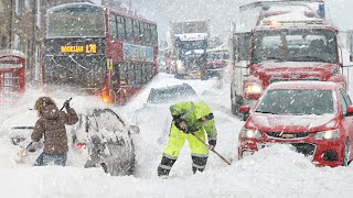 England is Freezing Crazy Snow Storm in London UK Dec 12 2022 [upl. by Sillihp]