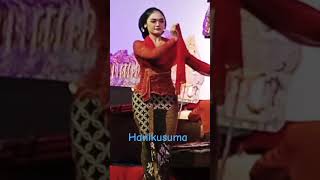 tari gambyong HANIKUSUMA wayangkulit campursariviral limbukanterbaru hanikusuma [upl. by Ahola525]