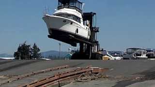 32 Carver boat pulled out of water by forklift [upl. by Akirdna]