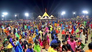 Navratri Mumbai LIVE  Navratri 2024  Falguni Pathak  Navratri utsav Day 2 [upl. by Halimeda28]