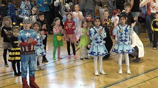 Mädchengarde beim Kinderfasching in Biedermannsdorf [upl. by Nosydam]