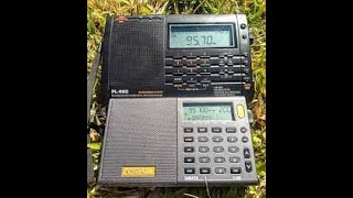 SSB Battle Tecsun PL660 Vs Xhdata D808 on 20mt band  SWL [upl. by Bilat]