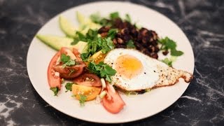 Salade de quinoa aux haricots rouges croustillants [upl. by Yemrej319]