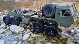 Rc Fayee Fy004a 8x8 Military Truck Oshkosh Hemtt crawling [upl. by Aivekal518]