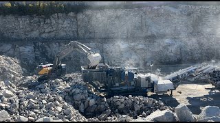 Jonsson 130 Nordberg c130 jaw crusher Cat 982xe amp volvo ec550el Quarry action [upl. by Notsuj333]