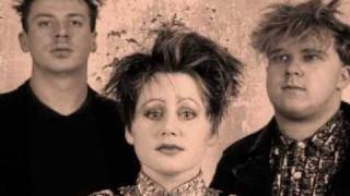 Cocteau Twins  Calfskin Smack Live Session [upl. by Eduam509]