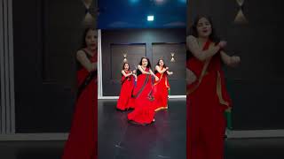 Kya Mere Deewane Ho😉 nritya Performance ShortsVideo Dance Snehu Savita amp Shruti Uoneet Kaur [upl. by Ruby699]