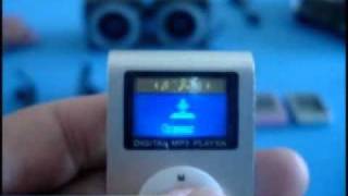 Mini MP3 Metal 2GB Gravador FM com clip [upl. by Laeno987]