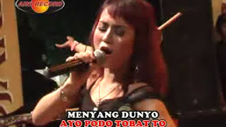 Eny Sagita  Ngamen 7  Dangdut Official Music Video [upl. by Anastasius]