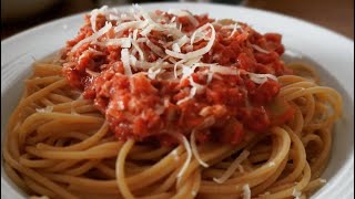 Spaghetti mit Tomaten Thunfisch Soße pasta [upl. by Strade566]